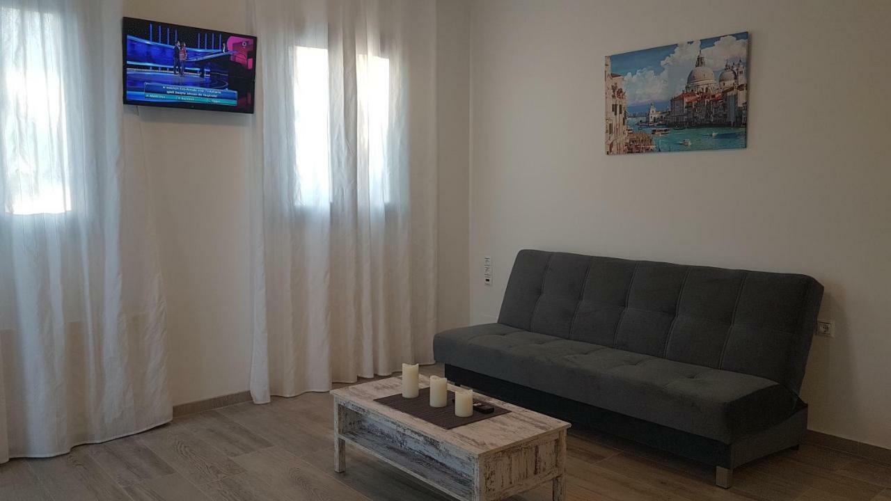 Tanyas Cozy House Villa Kamilari Exterior photo